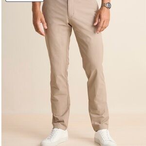 Vineyard Vines Men's khakis Performance On-The-Go Pants